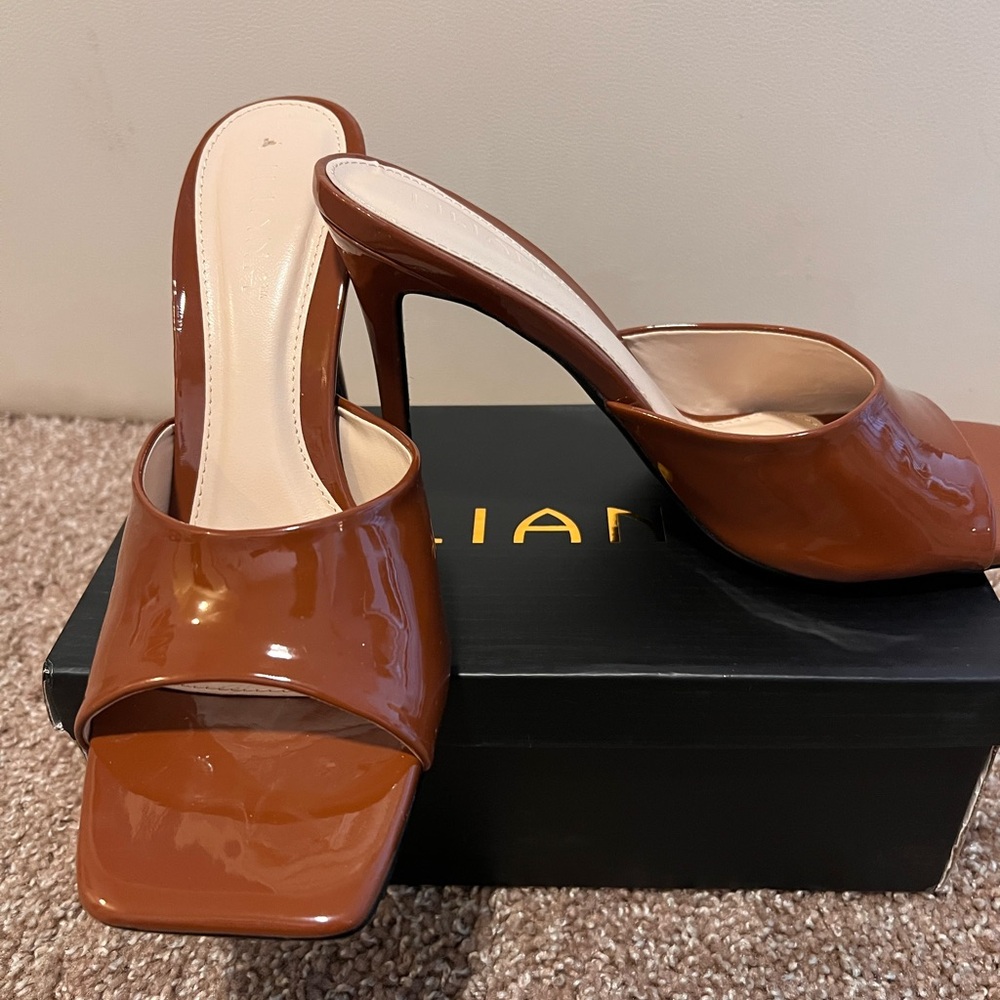 Liliana Brown Patent Leather Square-Toe Mules